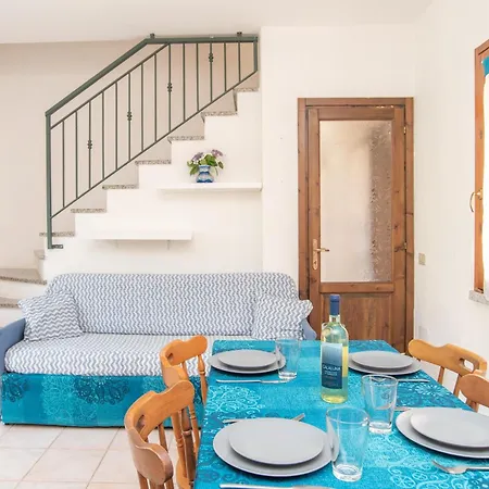 בית נופש Sardegna Est Vista Mare Piscina *