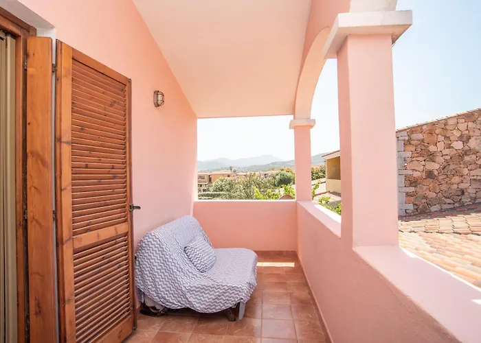 Sardegnaest Vista Mare Piscina Nyaraló