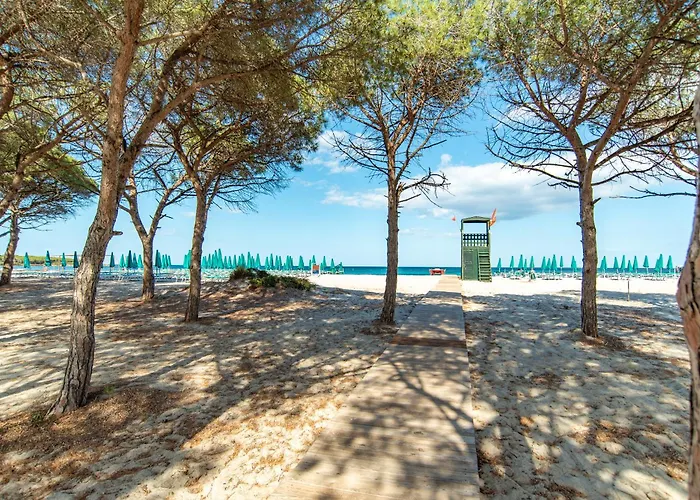 Sardegnaest Vista Mare Piscina Nyaraló *